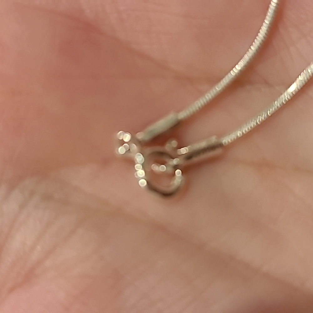 Sterling silver puffy tear drop pebbled surface necklace - Picture 6 of 9